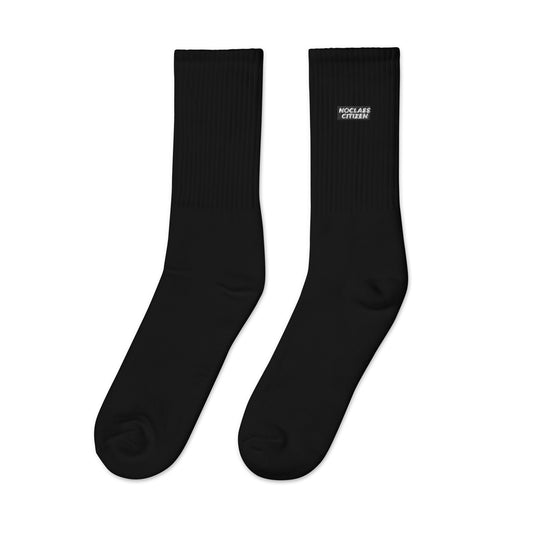 NOCLASS CITIZEN Text - Embroidered Socks